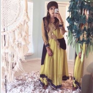 2 pieces Pakistani outfit